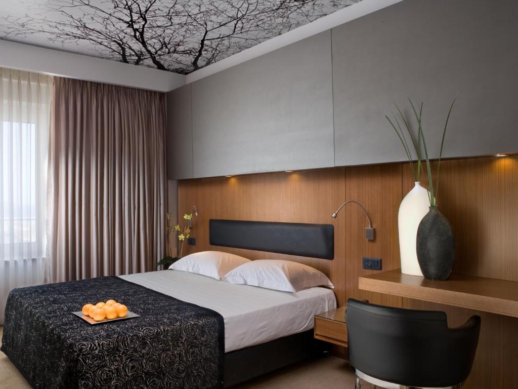 Dan Hotel 5*